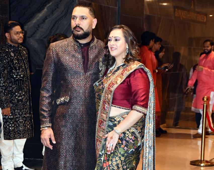 अर्जून-सानिया की वेडिंग में पहुंचे युवराज और हेजल