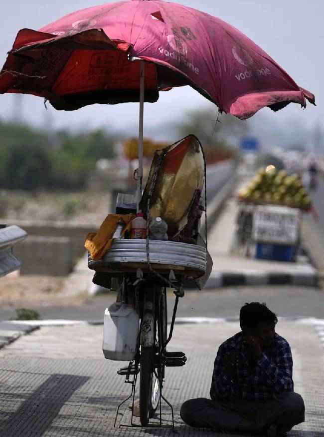 13 राज्यों में लू और उमस वाले मौसम का अलर्ट