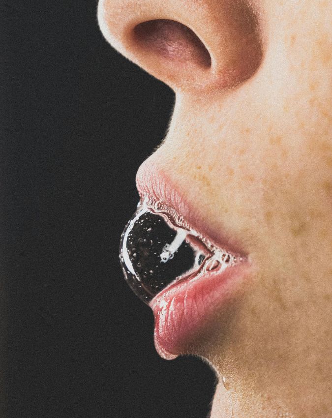 Kis Vitamin Ki Kami Se Muh Se Laar Girti Hai-1-2