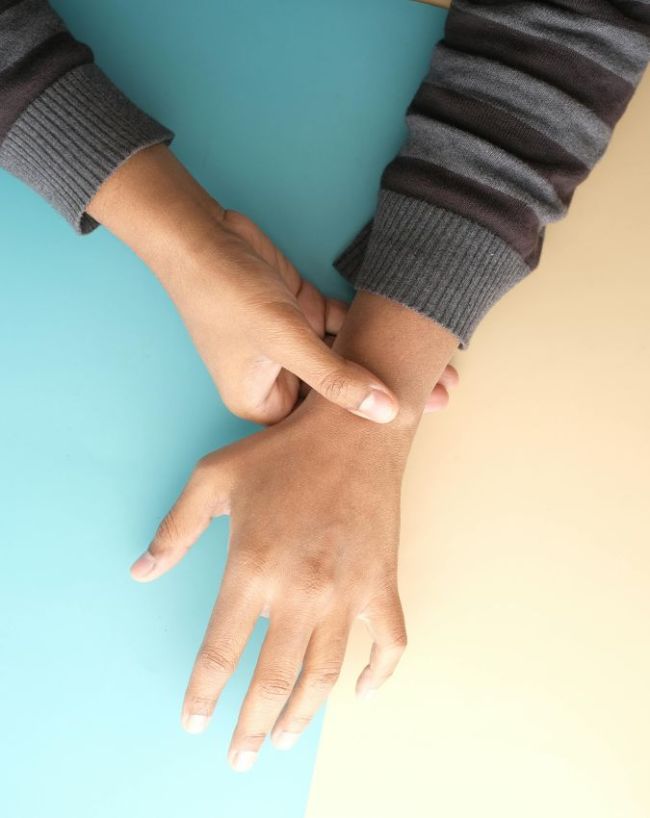 Vitamin Deficiency causes Numb Hand feet-1-2-3-4-5