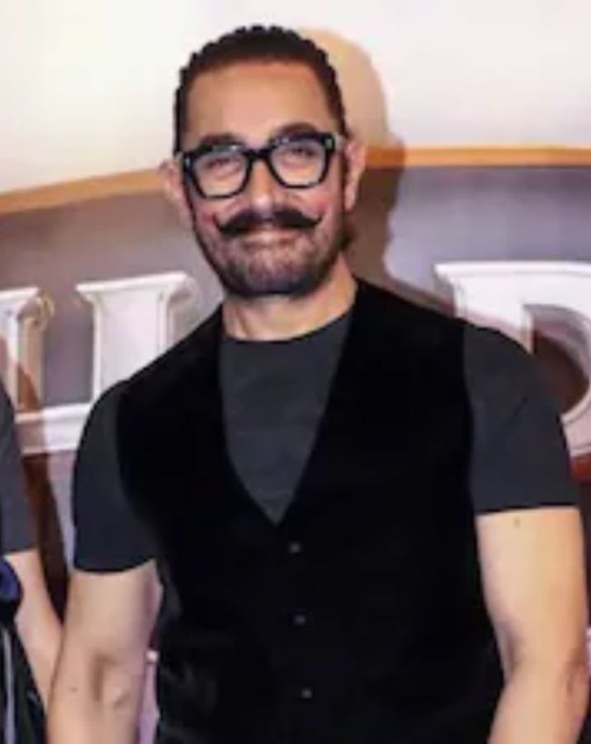 amir khan and gauri spratt-1-2-3-4-5