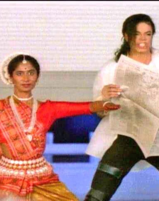 Michael Jackson and Yamuna Sangarasivam-1-2-3-4
