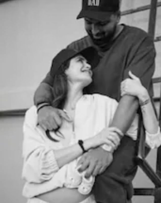 Actresses Pregnant In 2026-1-2-3-4