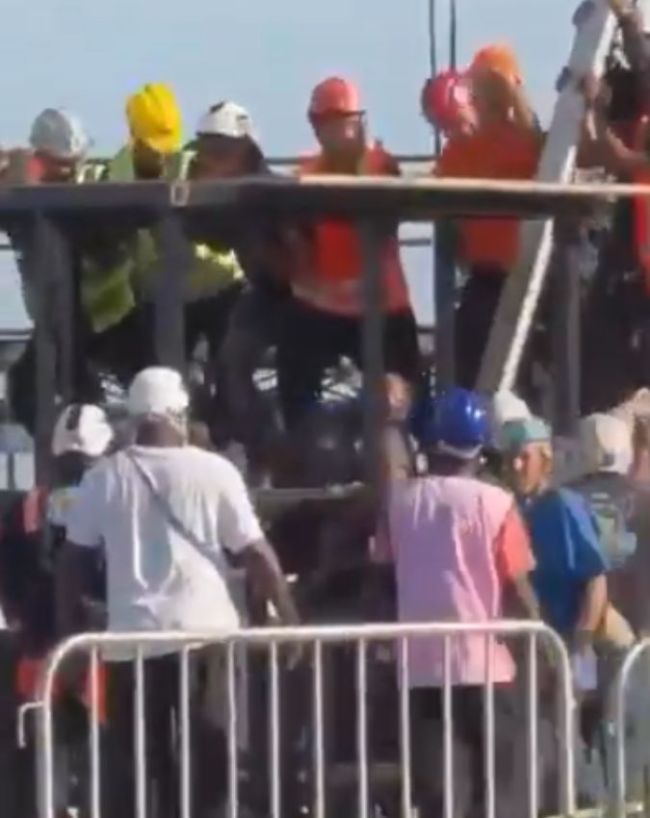 _Shakira Brazil Concert Crew Member Death-1-2-3-4