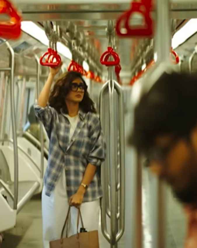 निर्माता और निर्देशक के बारे में