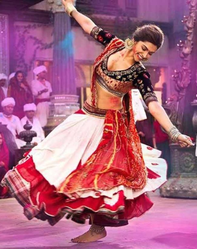 Best Bollywood Wedding Songs-1-2-3-4-5-6-7