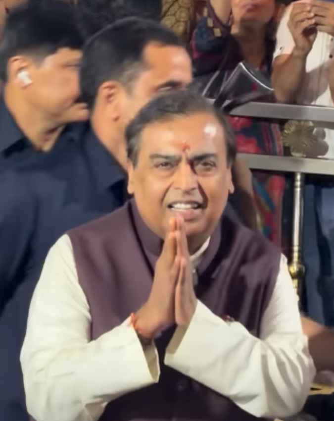 मुकेश अंबानी ने कहा मनाया अपने जन्मदिन?