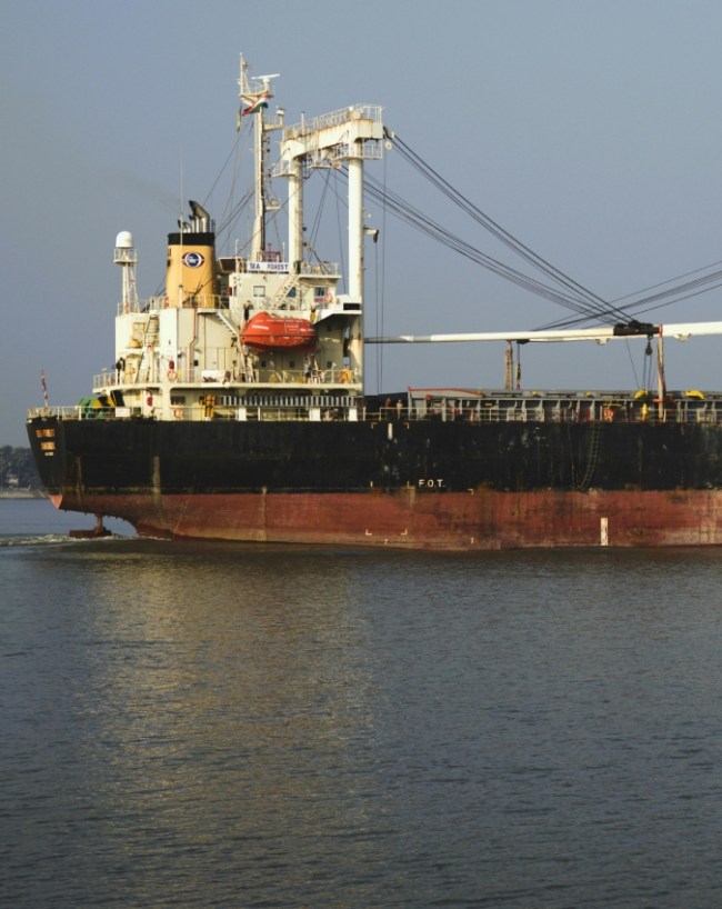 How Ships Generate Electricity At Sea-1-2-3-4-5