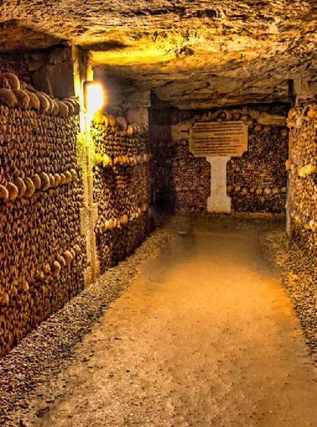 Paris Dark Tourism-1-2