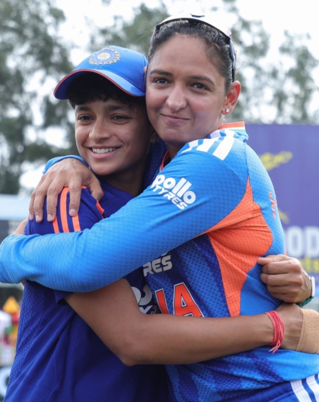 कौन हैं अनुष्का शर्मा-1-2-3