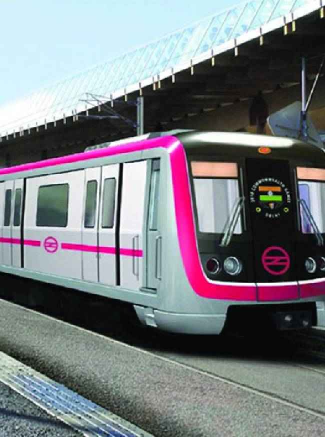 सरकार और DMRC को संभालना पड़ता है सिस्टम