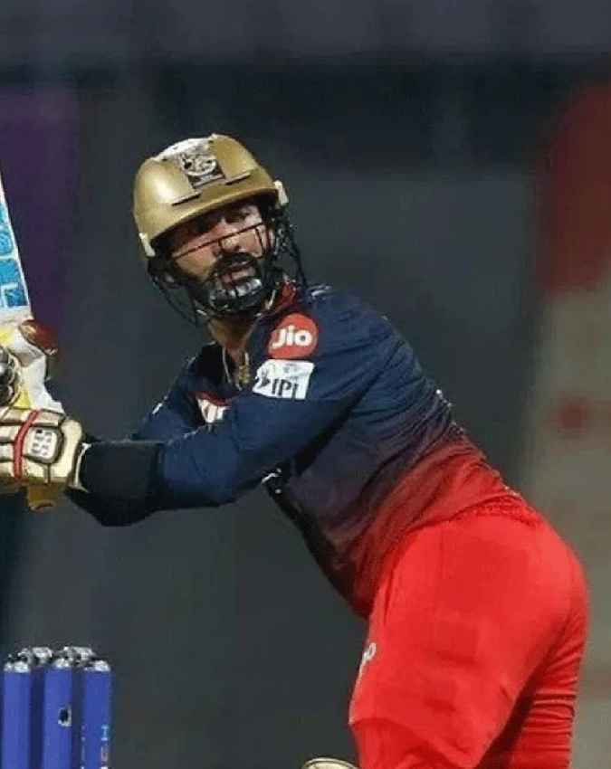 दिनेश कार्तिक 