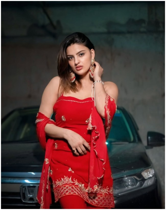 Divyanka Sirohi-1-2-3-4-5-6