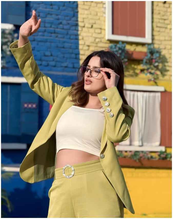TikTok से की थी शुरुआत