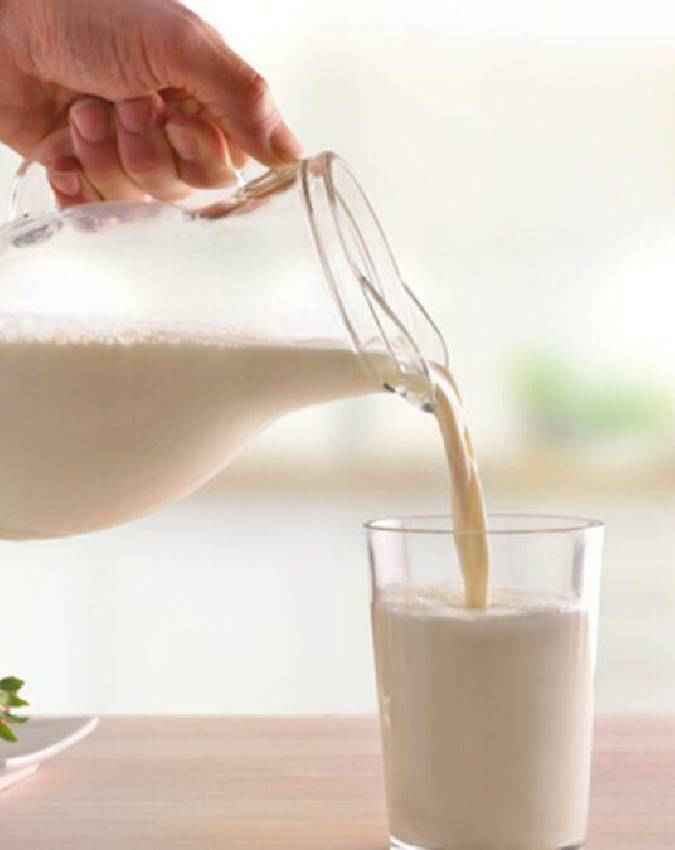 कैसे पता करें कि दूध में पानी मिलाया गया है?