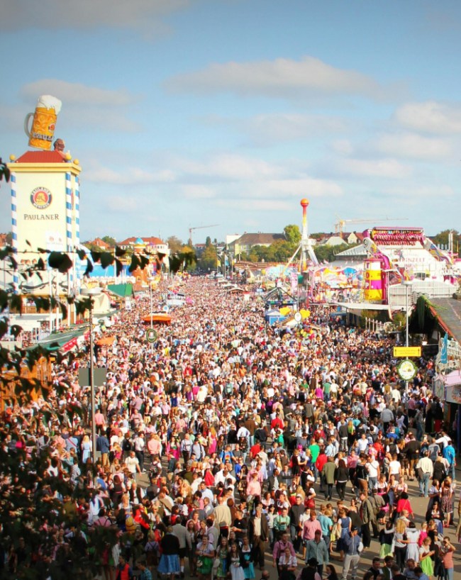 Duniya Ka Sabse Bada Beer Festival Kaunsa Hai-1-2-3-4-5-6