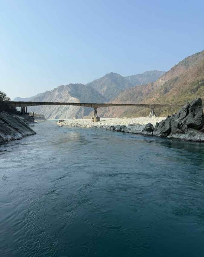 गंगा को मिलती हैं कई बड़ी सहायक नदियां