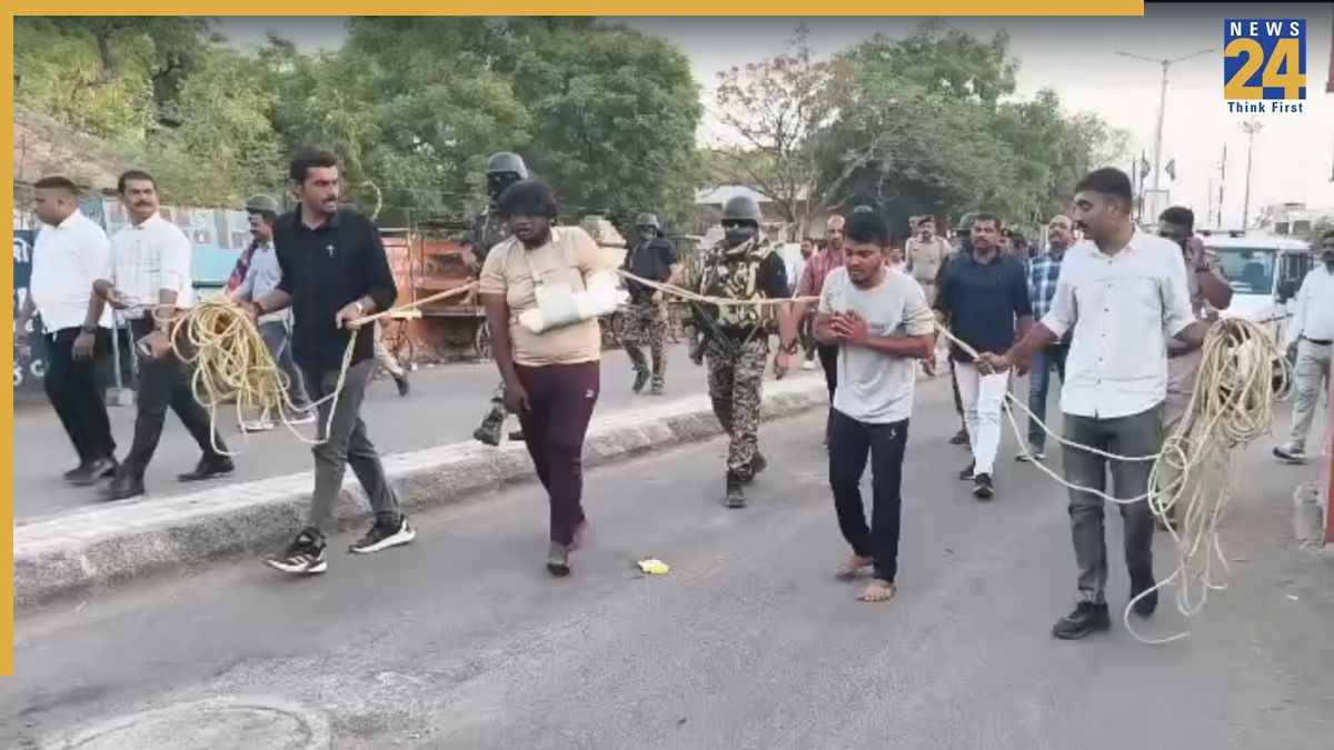 धंधुका मर्डर के आरोपियों का लेकर 'क्राइम सीन' पर पहुंची पुलिस, भारी सुरक्षा के बीच हुआ रीक्रिएशन