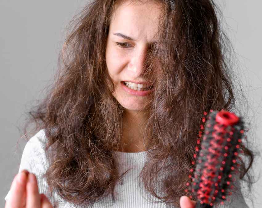 सही तेल का चुनाव बालों को बना सकता है मजबूत