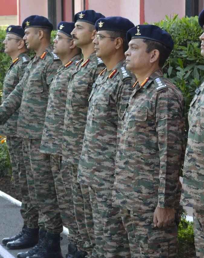 जनरल और फील्ड मार्शल?