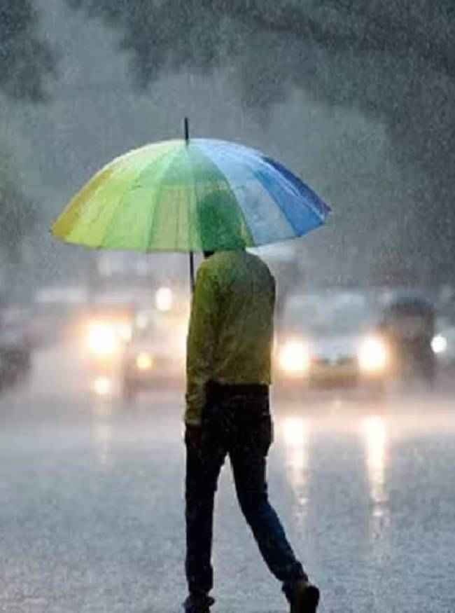 दिल्ली-NCR में आंधी-तूफान से मौसम सुहाना