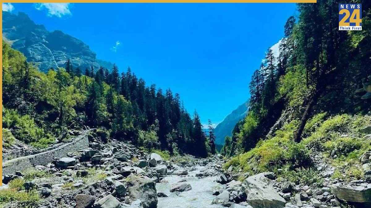 India 7 Best Summer Treks (1)