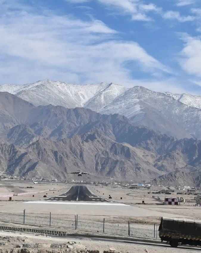 सेना का पहरा