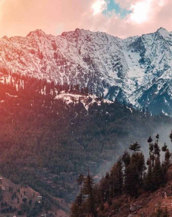 क्यों झुलस रहे हैं ठंडे इलाके?