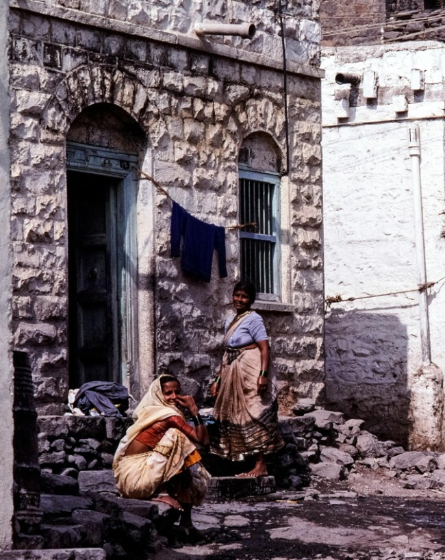 How To Keep Water Tank Cool In Summer-1-2-3-4-5