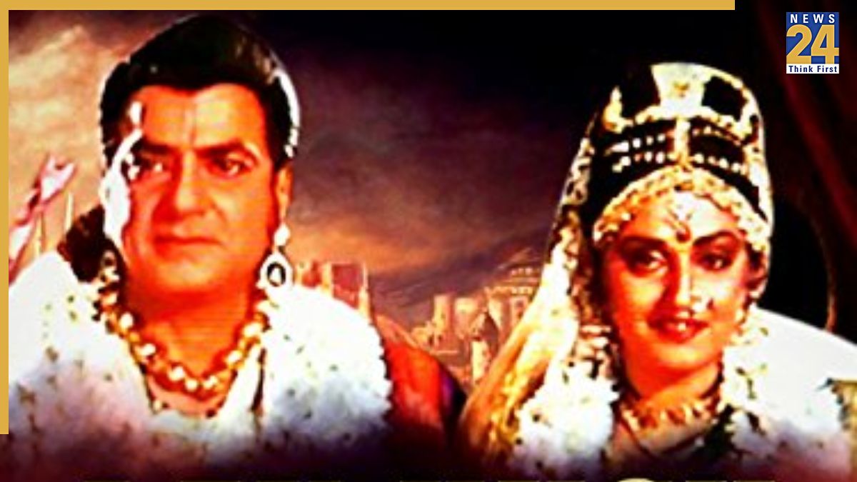 Jeetendra as Lord Ram Jeetendra as Lord Ram-1