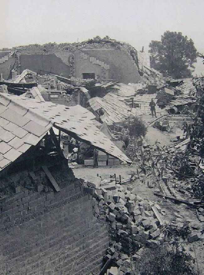 भूकंप से 2 राज्यों में 20000 लोगों की मौत हुई थी