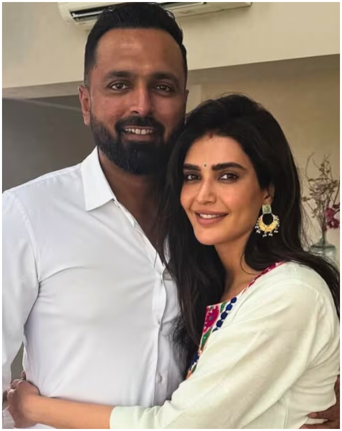 Karishma Tanna, Varun Bangera-1-2-3-4