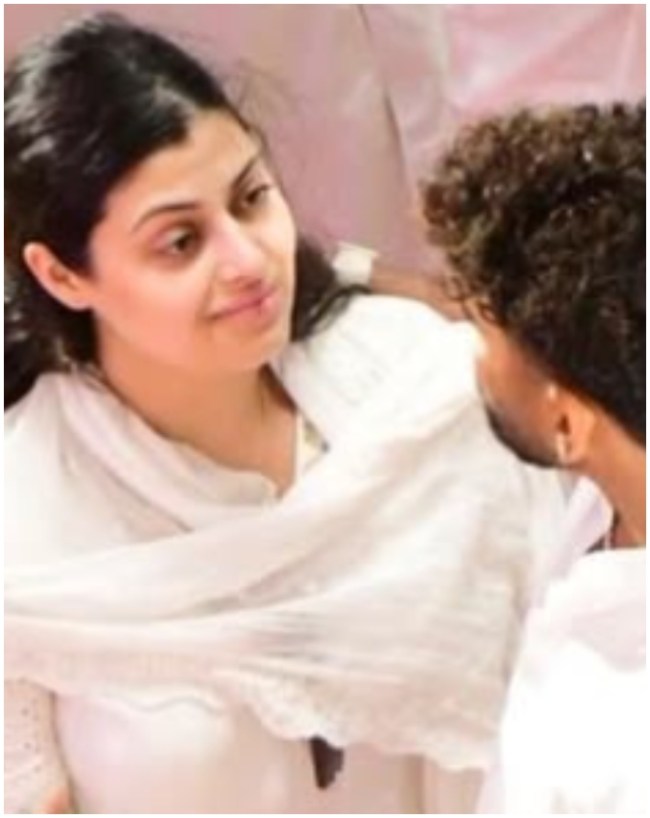 Mohammed Siraj, Zanai Bhosle-1-2