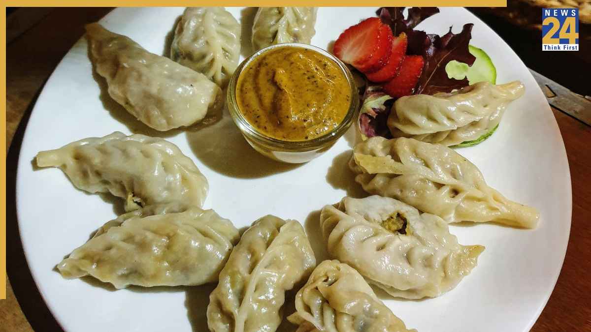 घर पर कैसे बनाएं बाजार जैसा मोमोज? यहां देखिए सबसे आसान रेसिपी