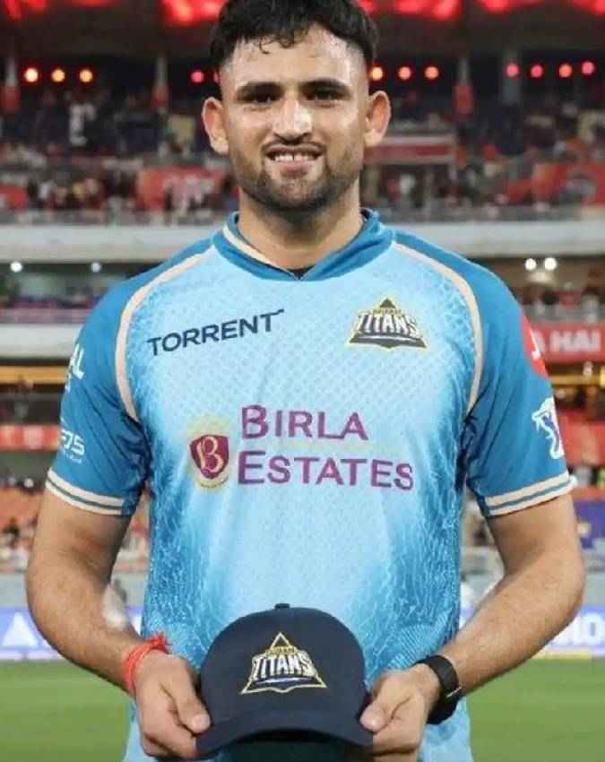 गुजरात टाइटंस के लिए किया IPL डेब्यू