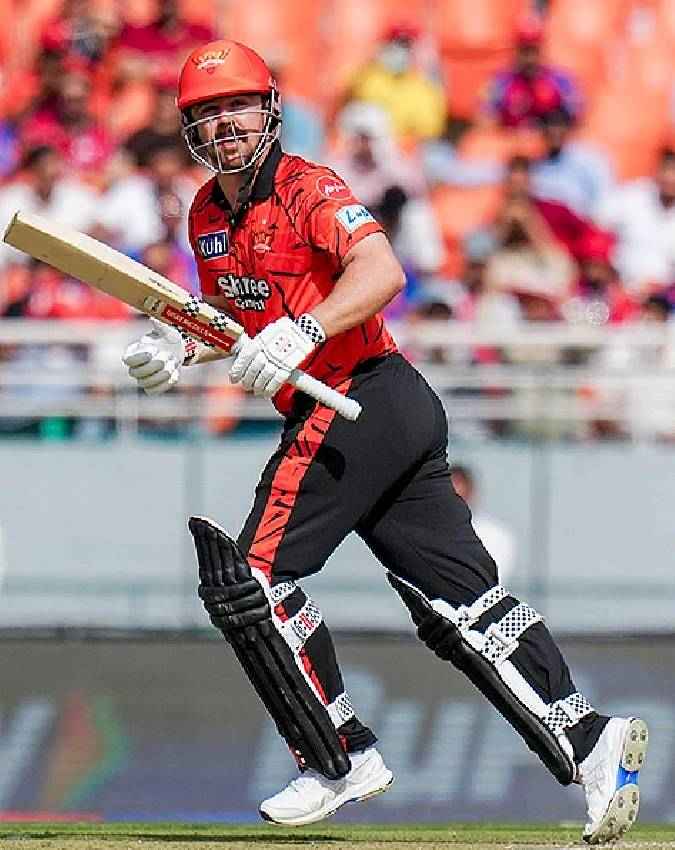 4. ट्रेविस हेड (SRH) 