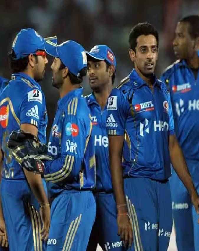 1. मुंबई इंडियंस (MI)
