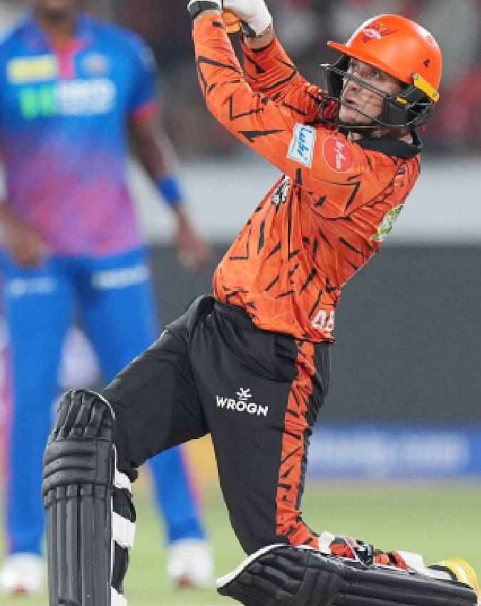 T20 क्रिकेट में सबसे ज्यादा बार 130+ स्कोर बनाने वाले बल्लेबाज