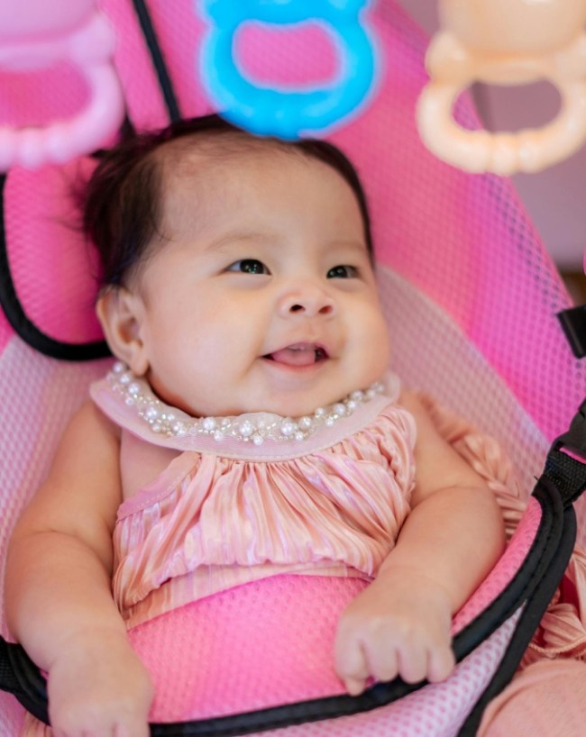 Baby Burping After Feeding-1-2-3