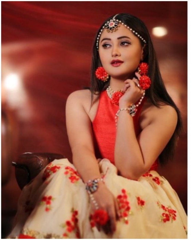 Rashami Desai-1-2-3-4-5-6-7