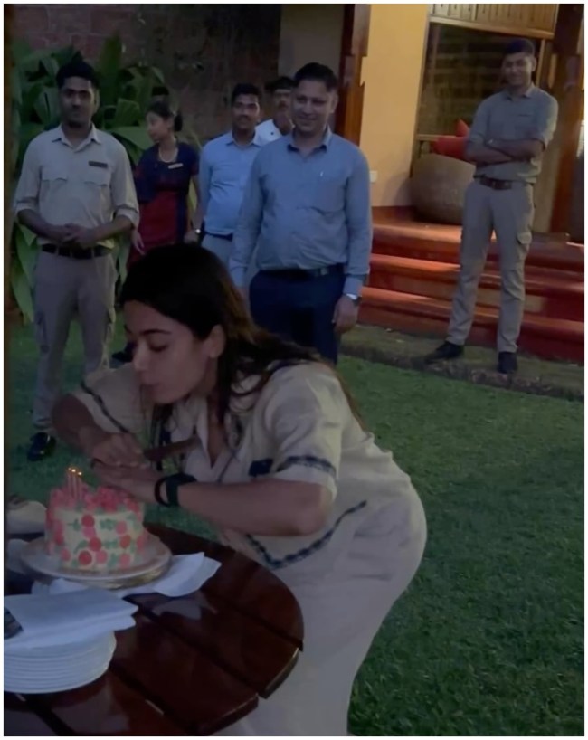 Rashmika Mandanna-1-2-3-4