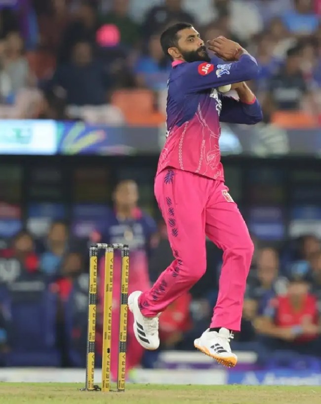 Virat Kohli and Rohit Sharma-1-2-3-4-5-6