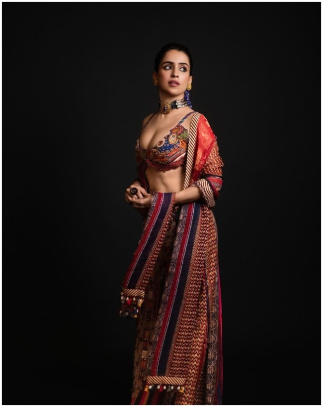 Sanya Malhotra-1-2-3-4-5-6