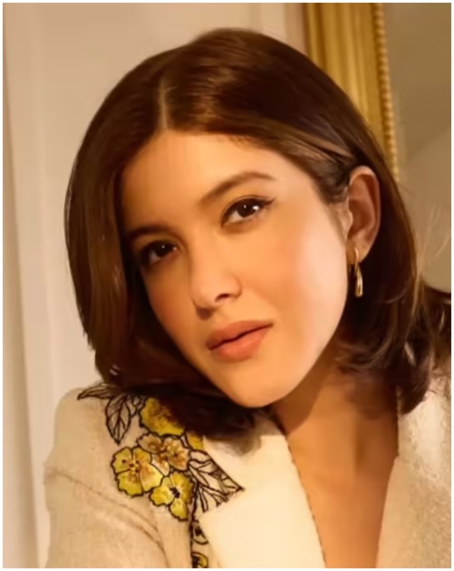 Top 10 popular Indian celebrities on IMDb this week-1-2