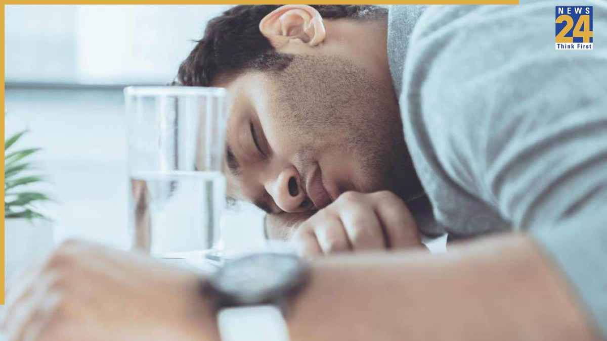 Signs of Dehydration in the Body (10) Signs of Dehydration in the Body (10)