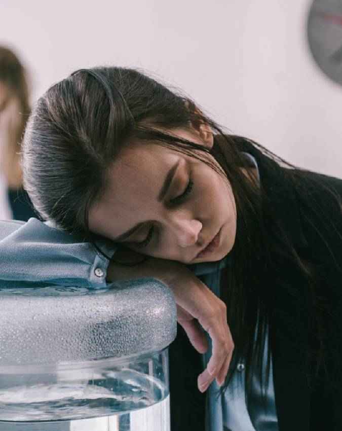 स्किन टेस्ट से कैसे करें डिहाइड्रेशन की पहचान?