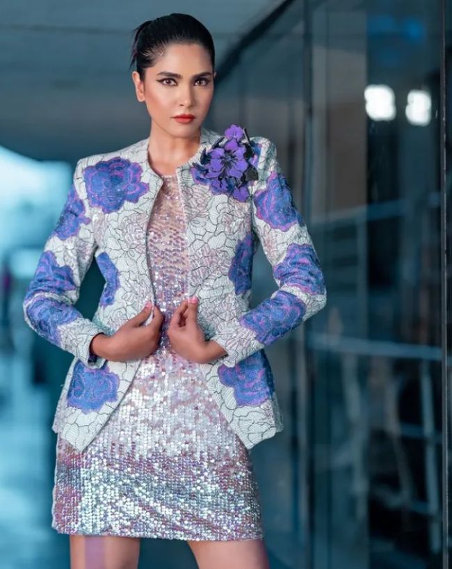 -1-2-3-4-5-6-7-8-9-10-11