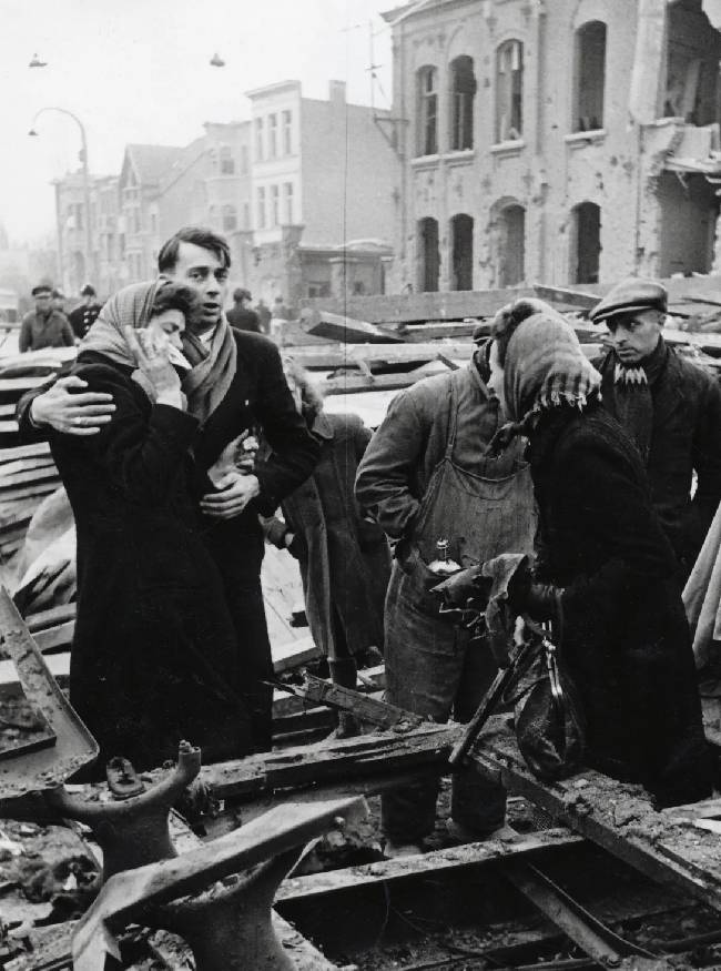 5 April History of the Day-1-2