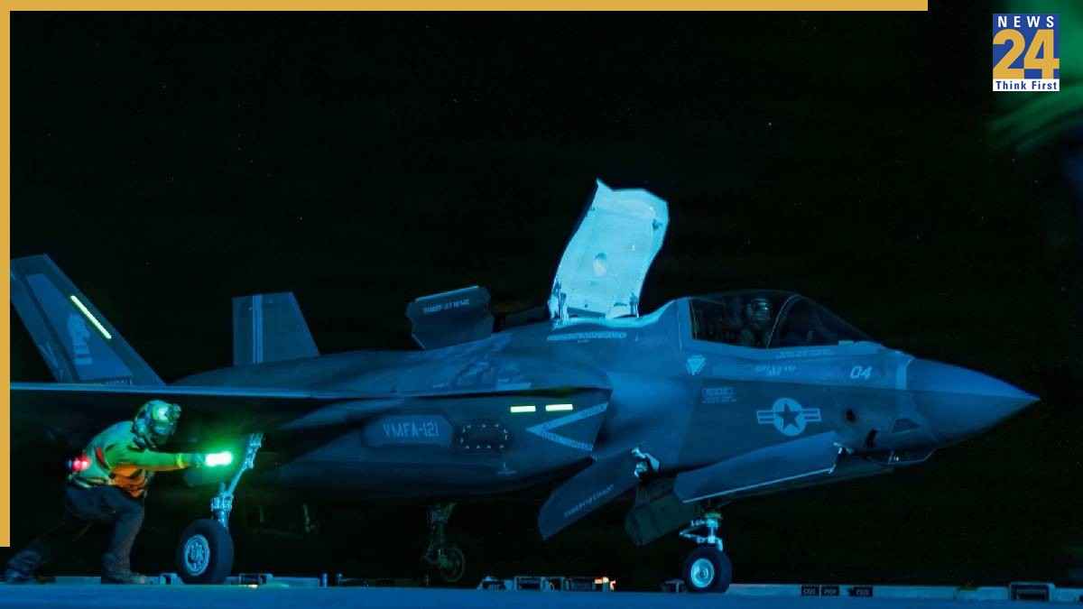 US deploys warships Iran (1)