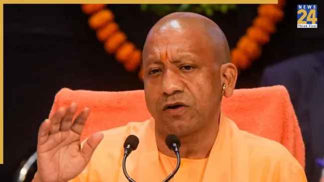 UP में बड़ा प्रशासनिक फेरबदल… अयोध्या, अलीगढ़ और बाराबंकी समेत कई जिलों को मिले नए DM; 24 IAS अफसरों के तबादले